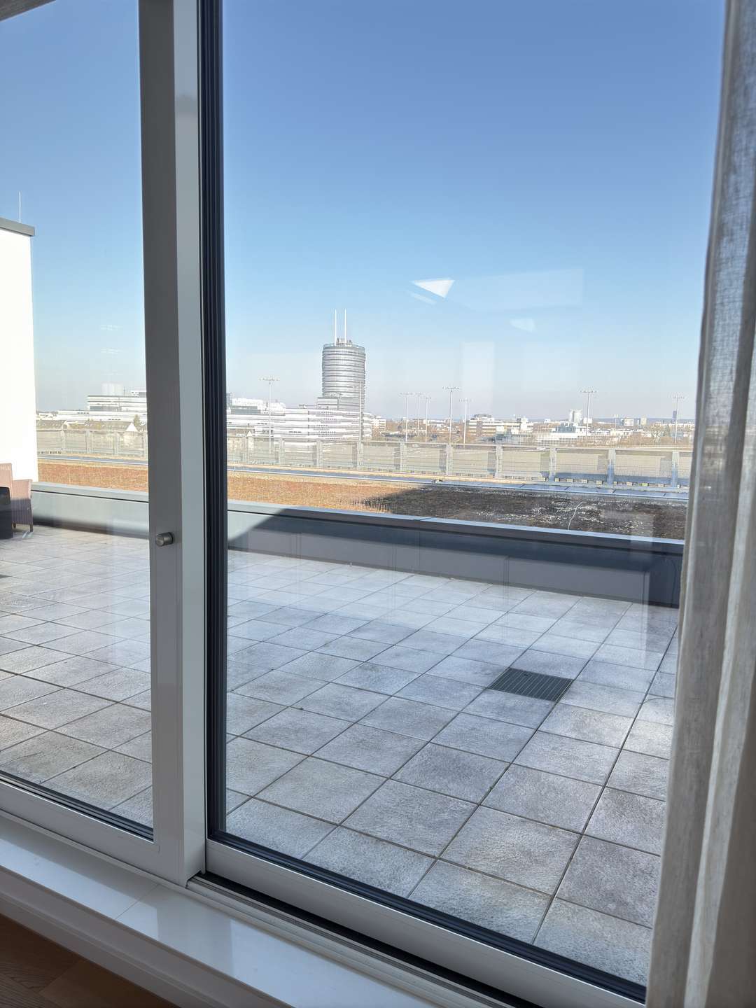 Thumbnail-Wohnung zum Kaufen in Düsseldorf 1.450.000,00 € 232 m²