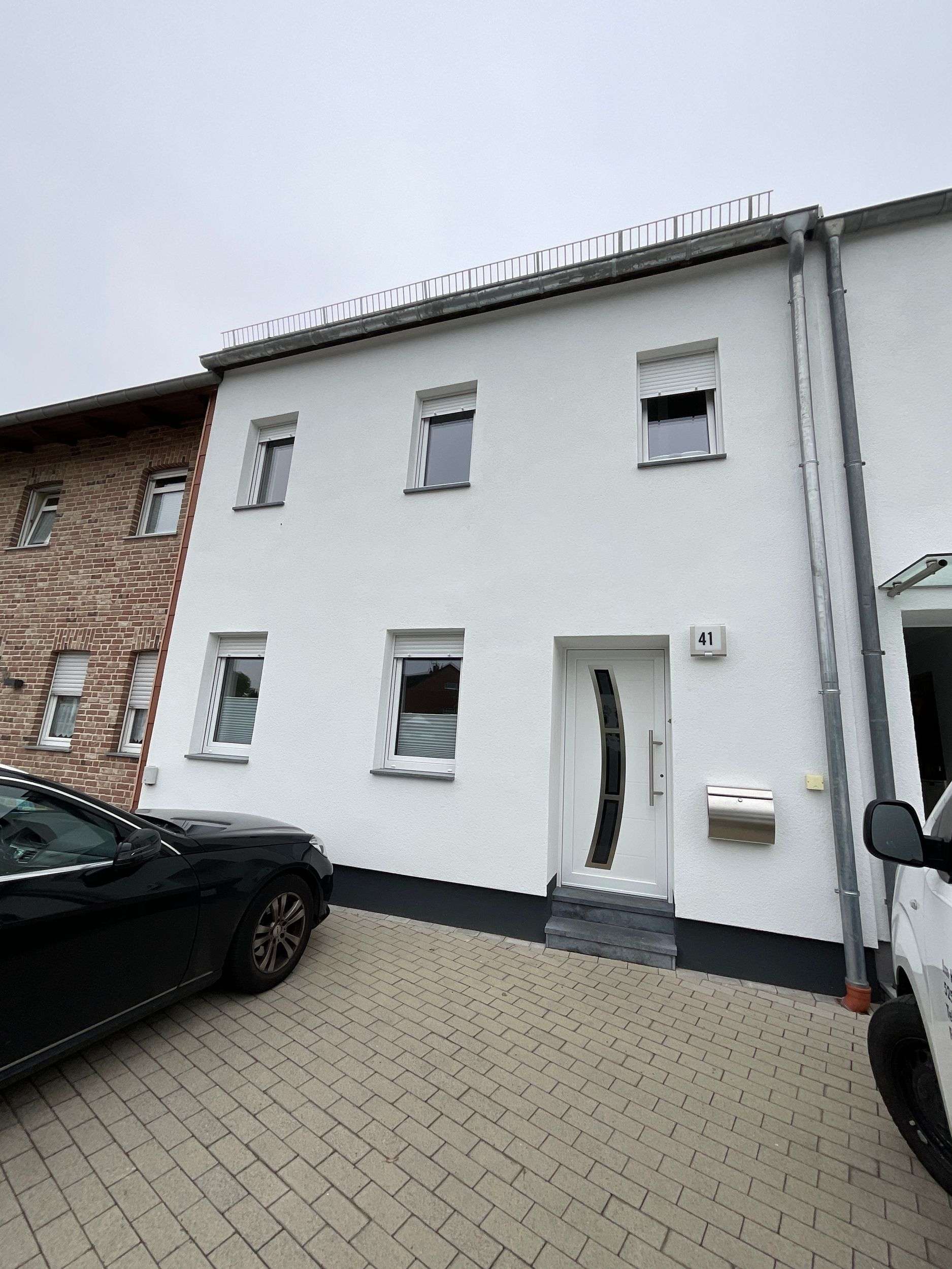 Thumbnail-Haus zum Mieten in Heinsberg 950,00 € 101.1 m²