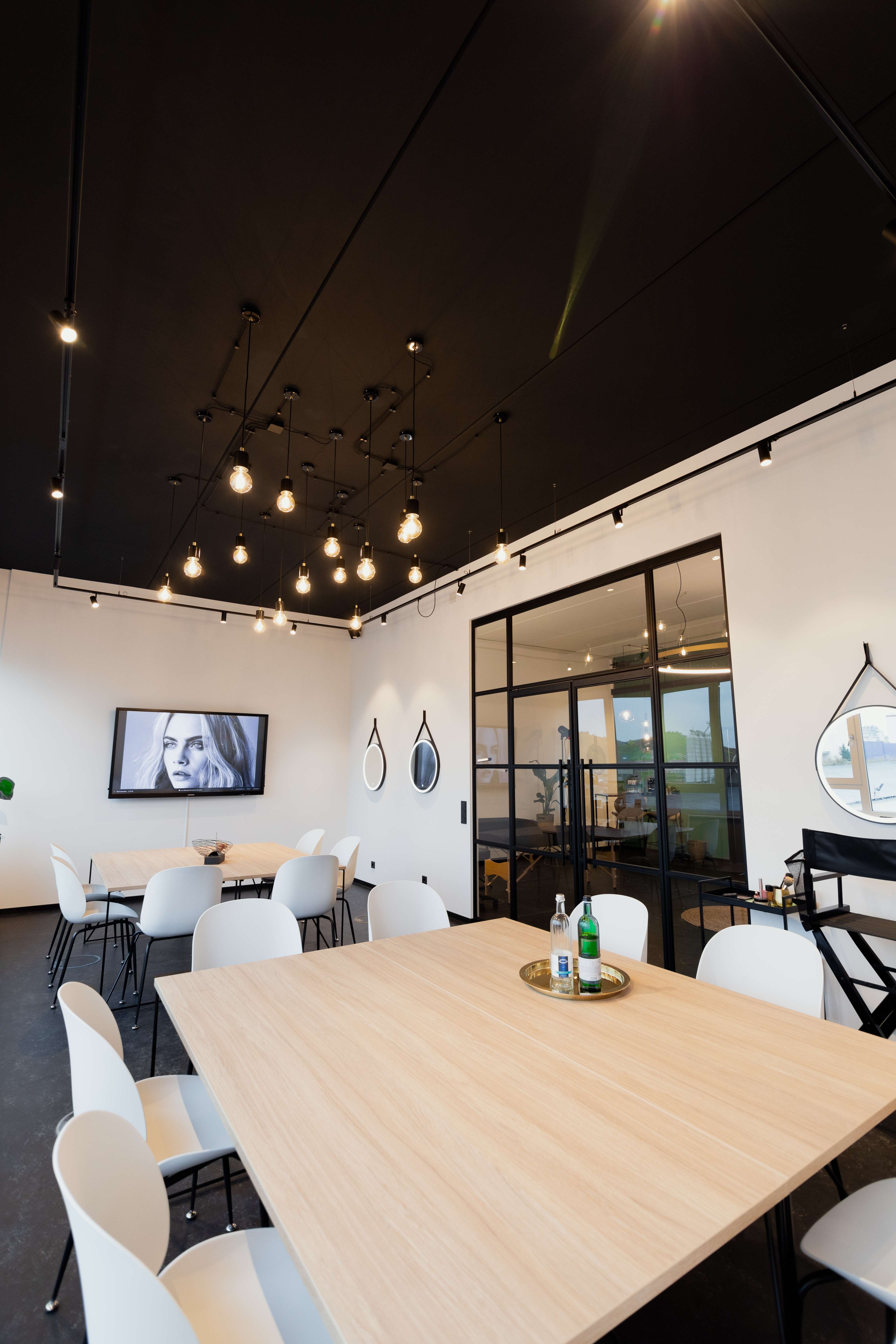 Thumbnail-Büro in Stuttgart 9.000,00 € 100 m²