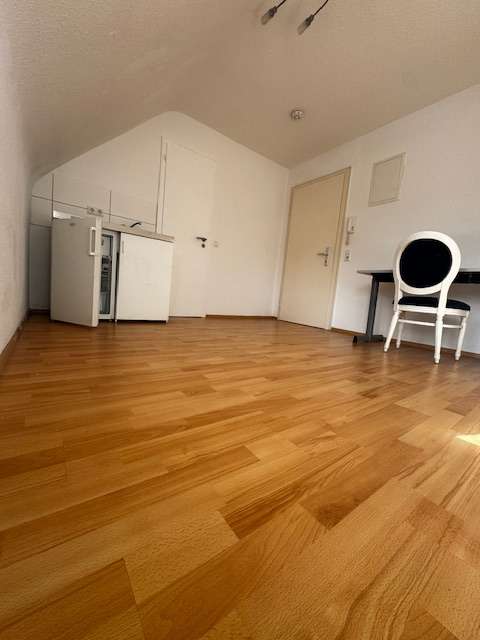Thumbnail-Wohnung zum Mieten in Stuttgart- Feuerbach 355,00 € 18.6 m²