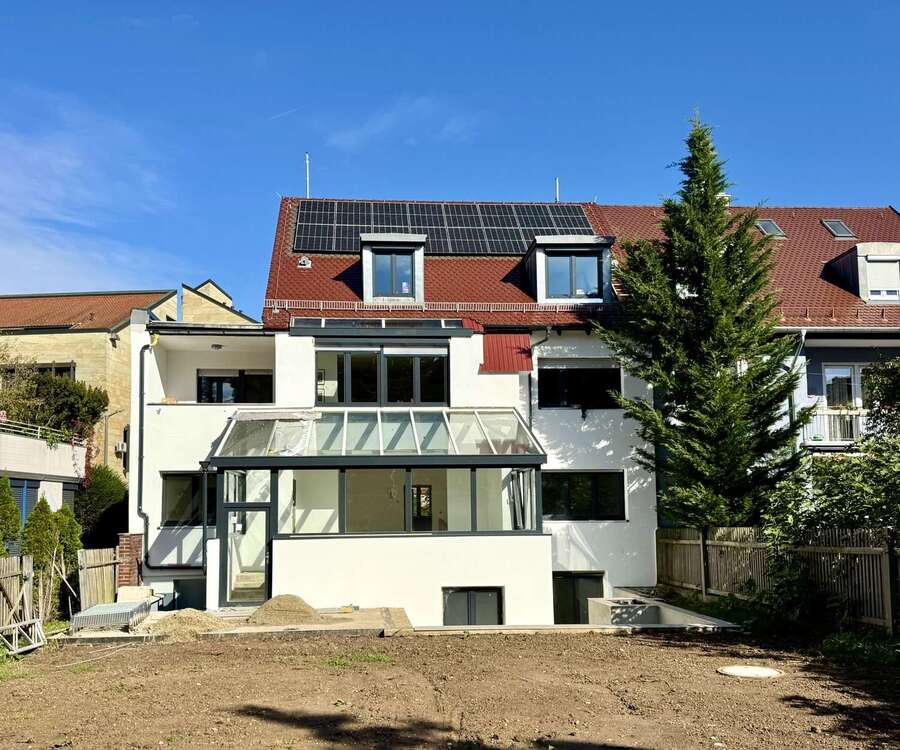 Thumbnail-Wohnung zum Kaufen in Regensburg 825.000,00 € 207 m²