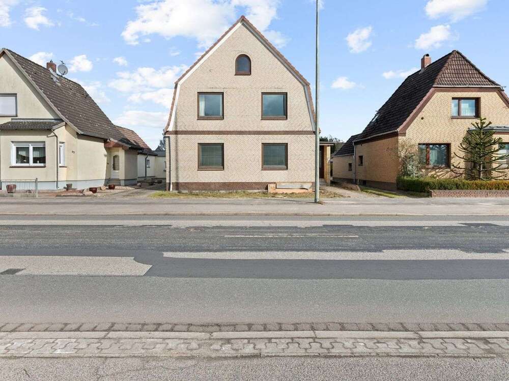 Thumbnail-Haus zum Kaufen in Neumünster 240.000,00 € 130 m²