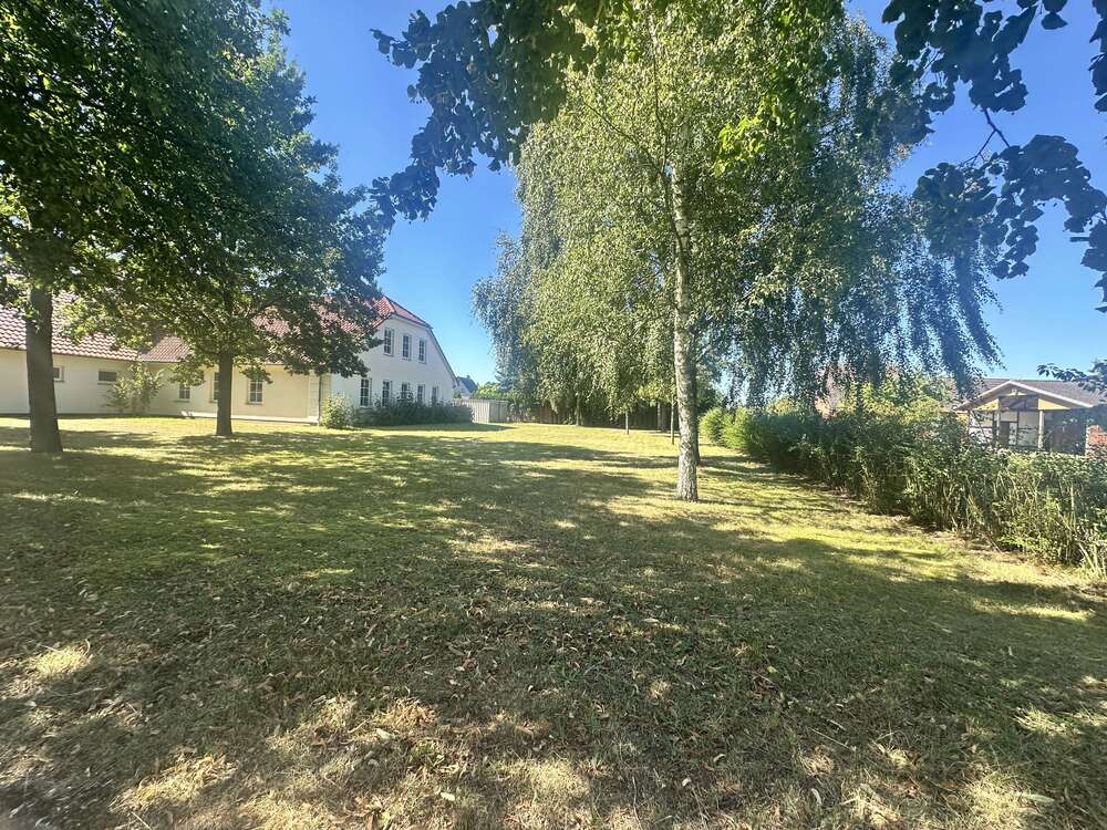 Thumbnail-Büro in Domsühl 1.600,00 € 332 m²