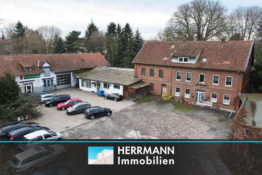 Thumbnail-Haus zum Kaufen in Gronau (Leine) 335.000,00 € 306.5 m²