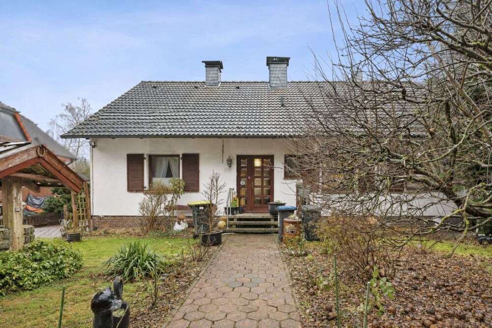 Thumbnail-Haus zum Kaufen in Celle 295.000,00 € 160 m²