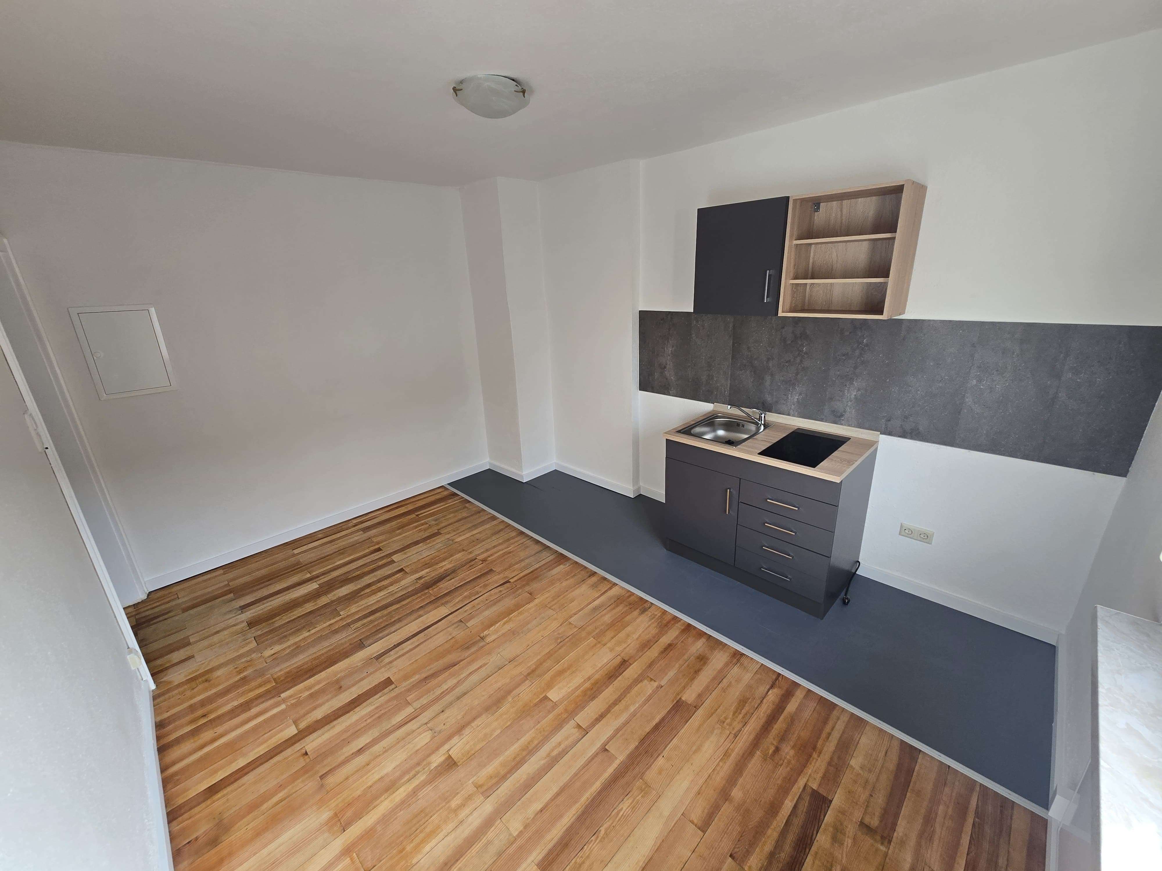 Thumbnail-Wohnung zum Mieten in Homburg 300,00 € 23 m²