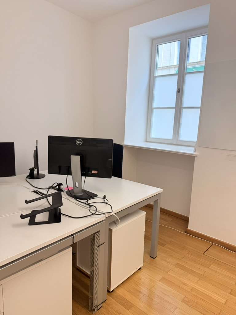 Thumbnail-Büro in München 430,00 € 4 m²