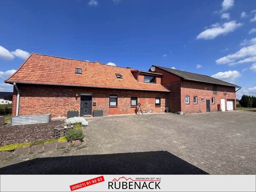 Thumbnail-Haus zum Kaufen in Borstel 375.000,00 € 339 m²