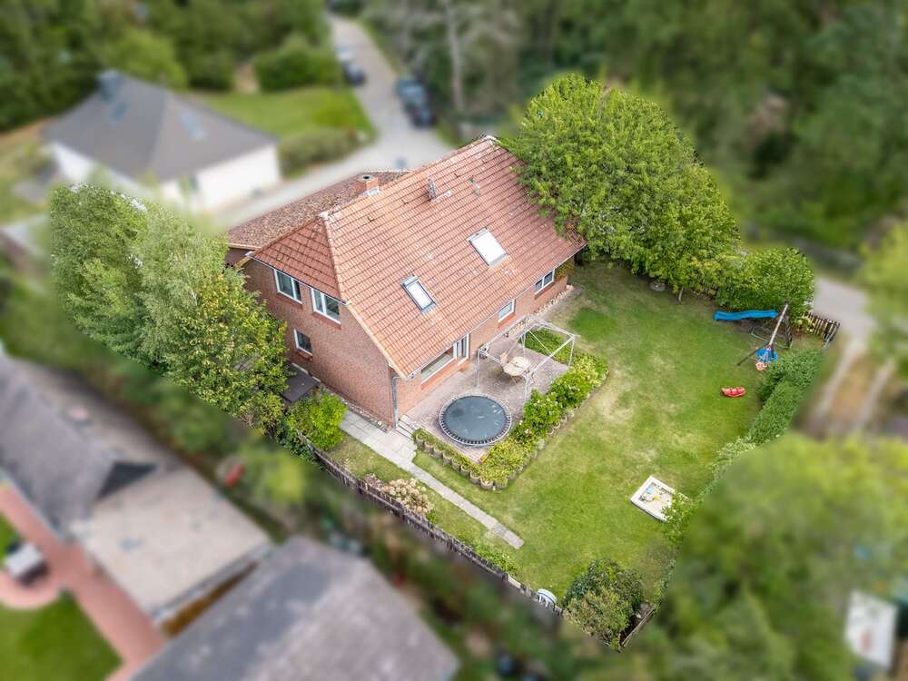 Thumbnail-Haus zum Kaufen in Winsen (Aller) 325.000,00 € 196 m²