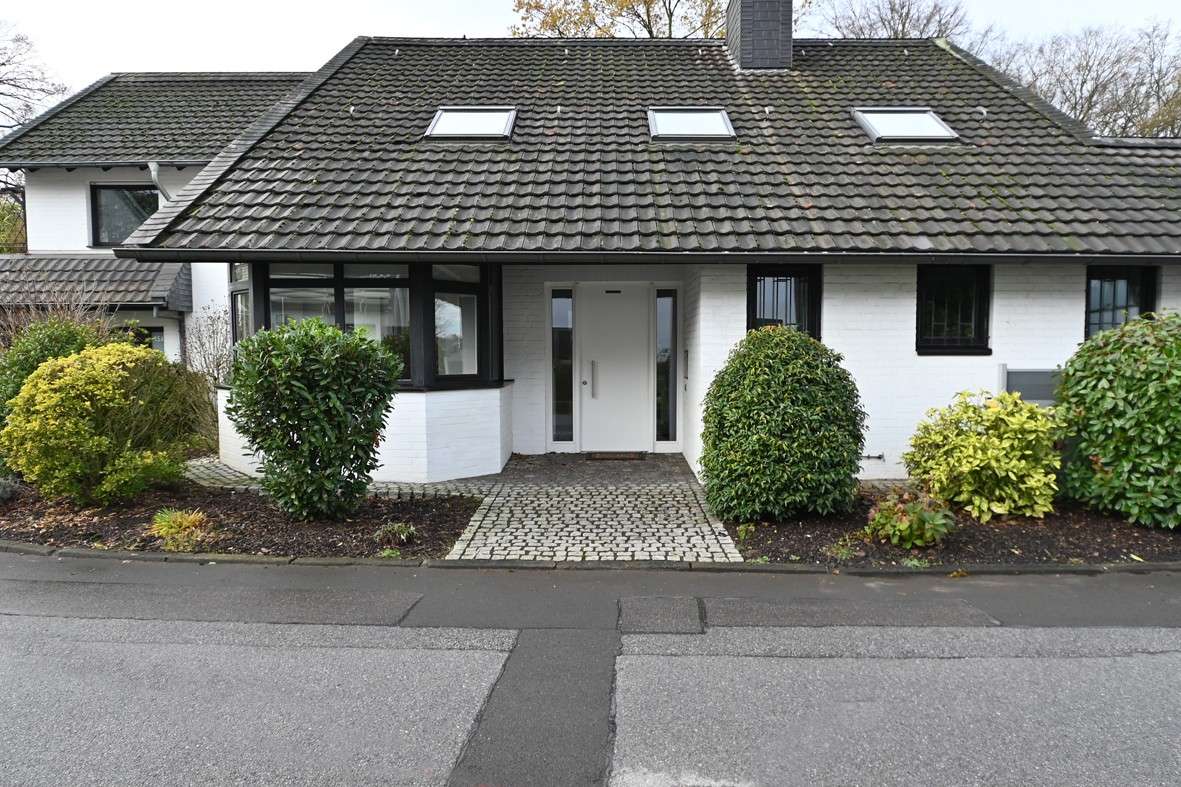 Thumbnail-Haus zum Kaufen in Mettmann 860.000,00 € 244 m²