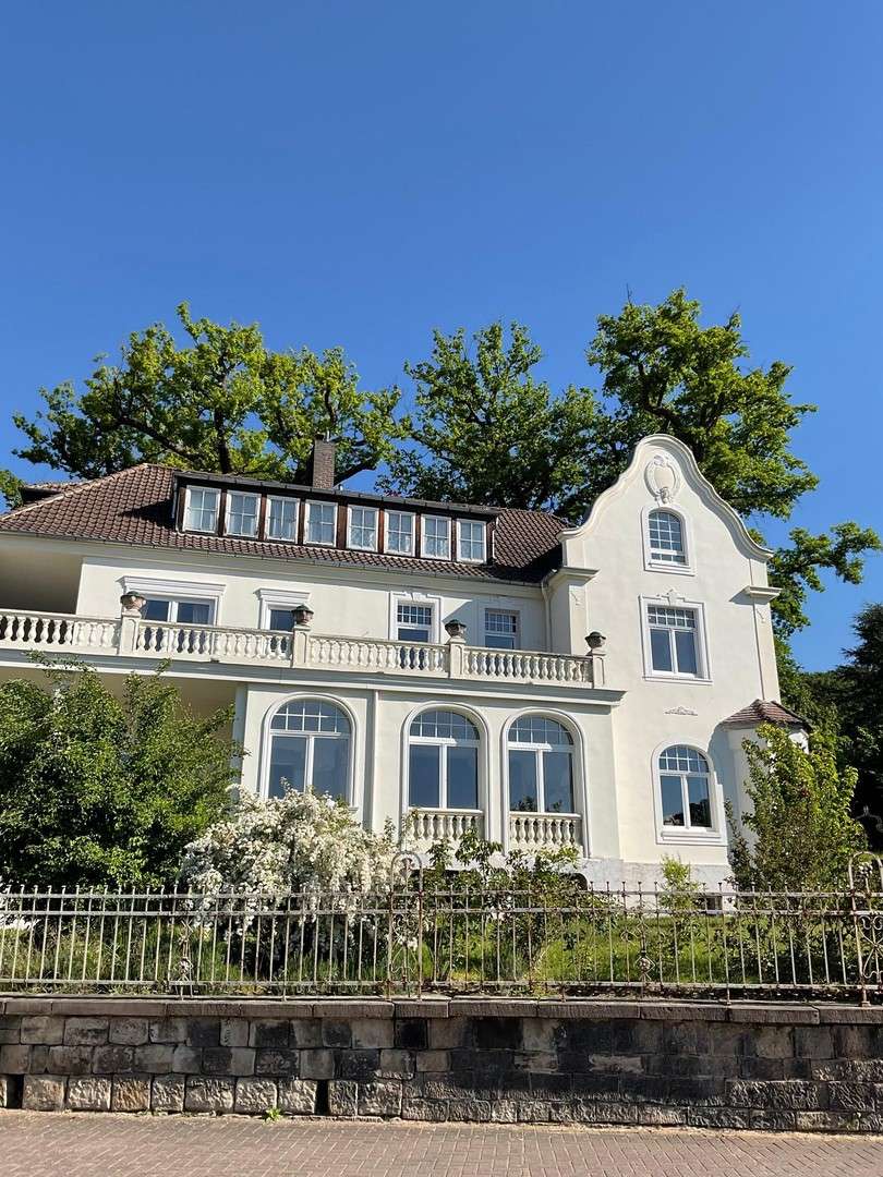 Thumbnail-Haus zum Kaufen in Bad Karlshafen 780.000,00 € 800 m²