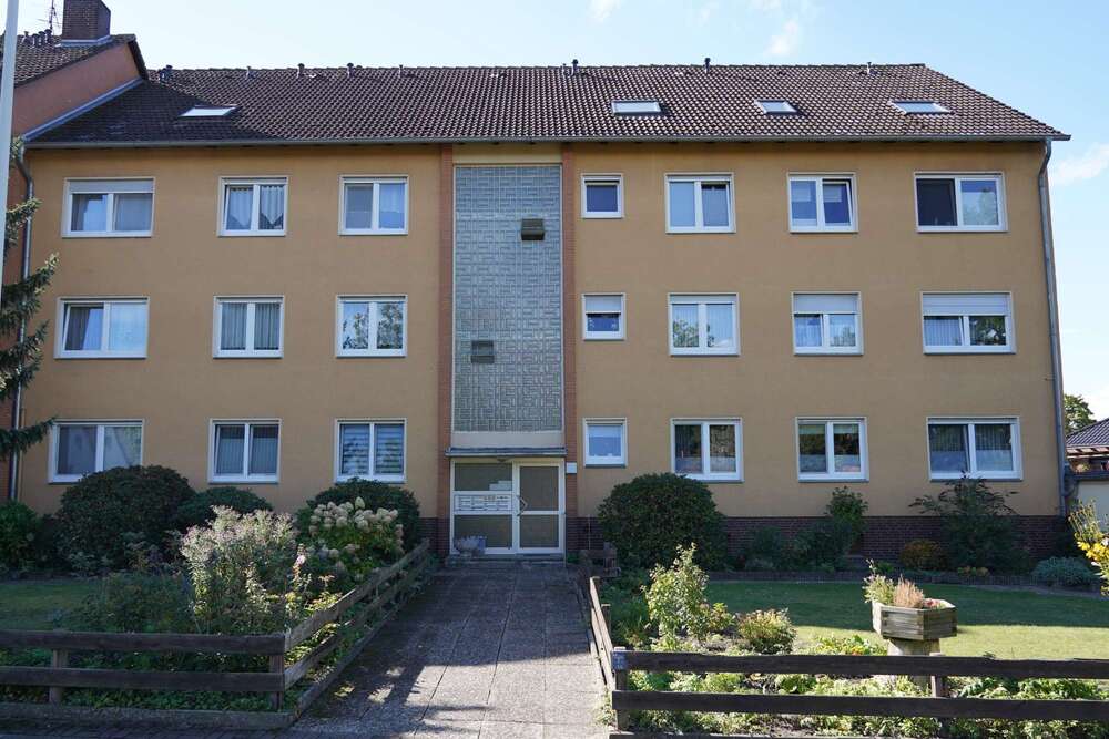 Thumbnail-Wohnung zum Mieten in Lehrte Hämelerwald 816,00 € 96 m²