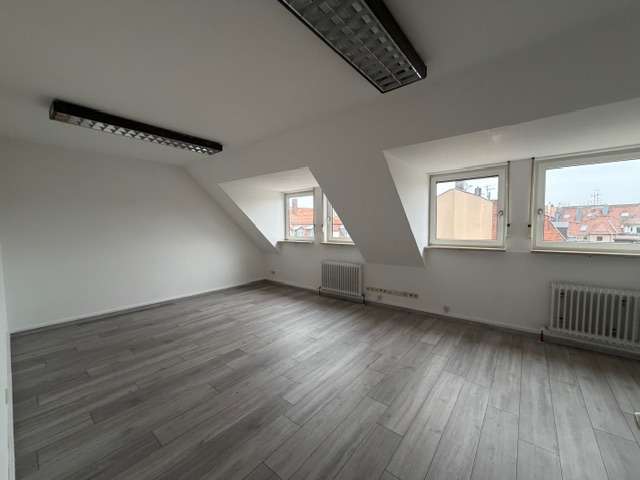 Thumbnail-Haus zum Kaufen in Nürnberg 2.990.000,00 € 954 m²
