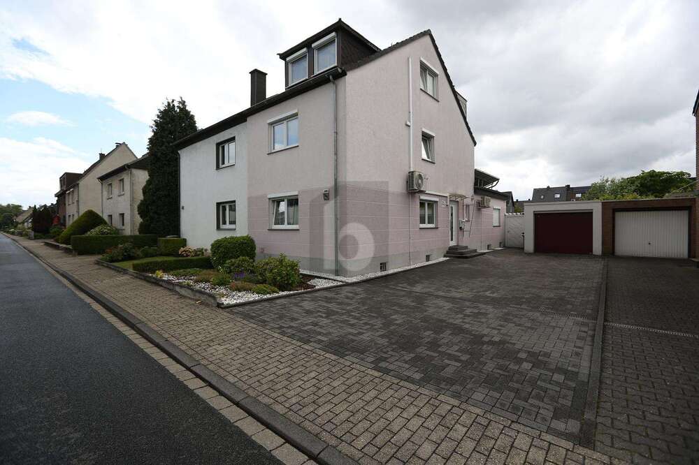 Thumbnail-Haus zum Kaufen in Duisburg 495.000,00 € 122 m²
