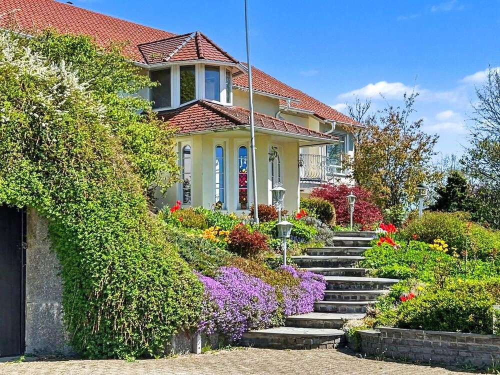 Thumbnail-Haus zum Kaufen in Bergatreute 995.000,00 € 299 m²