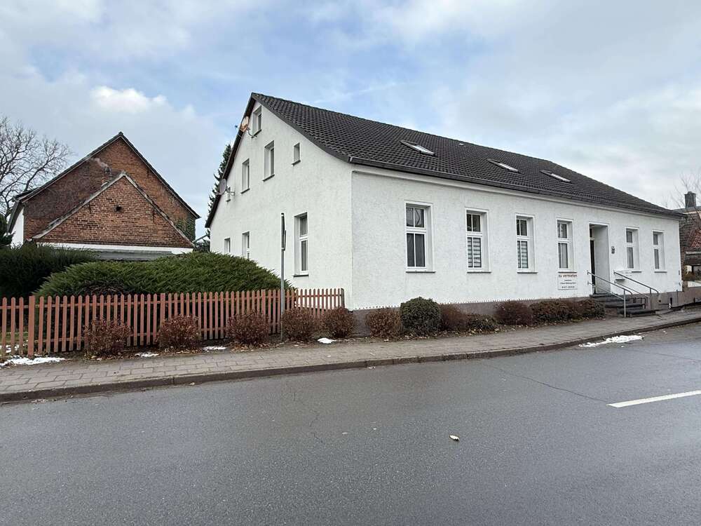 Thumbnail-Haus zum Kaufen in Lutherstadt Wittenberg 305.000,00 € 275 m²