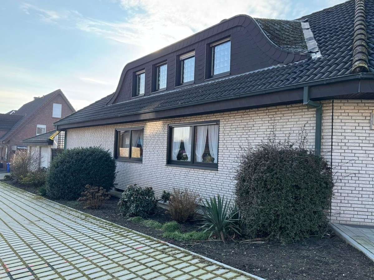 Thumbnail-Haus zum Kaufen in Dülmen 399.000,00 € 240 m²