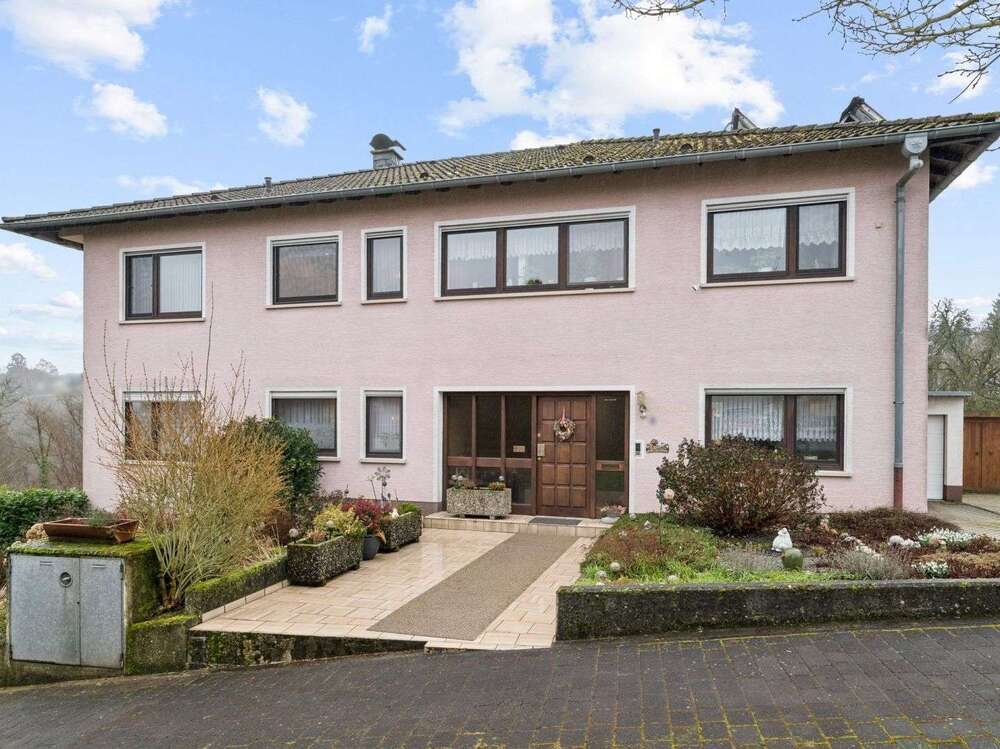 Thumbnail-Haus zum Kaufen in Kastel-Staadt 516.000,00 € 287.93 m²