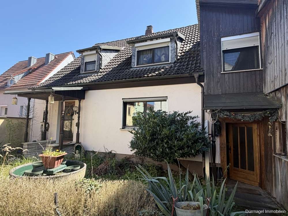 Thumbnail-Haus zum Kaufen in Zellingen 219.000,00 € 150 m²