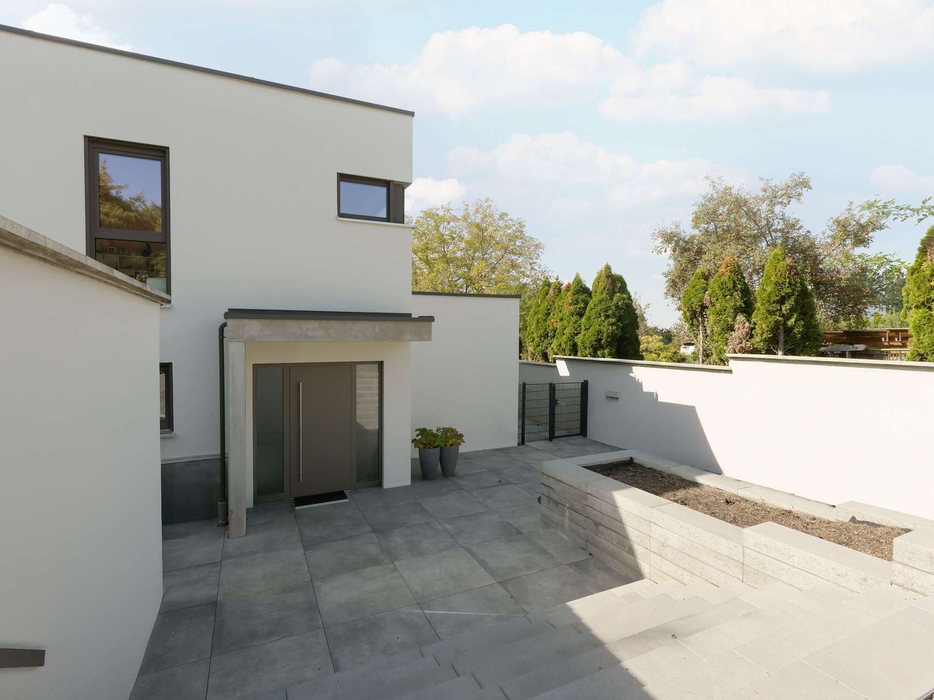 Thumbnail-Haus zum Kaufen in Pforzheim 1.890.000,00 € 295.73 m²