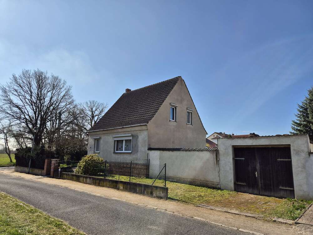 Thumbnail-Haus zum Kaufen in Dessau-Roßlau 125.000,00 € 110 m²