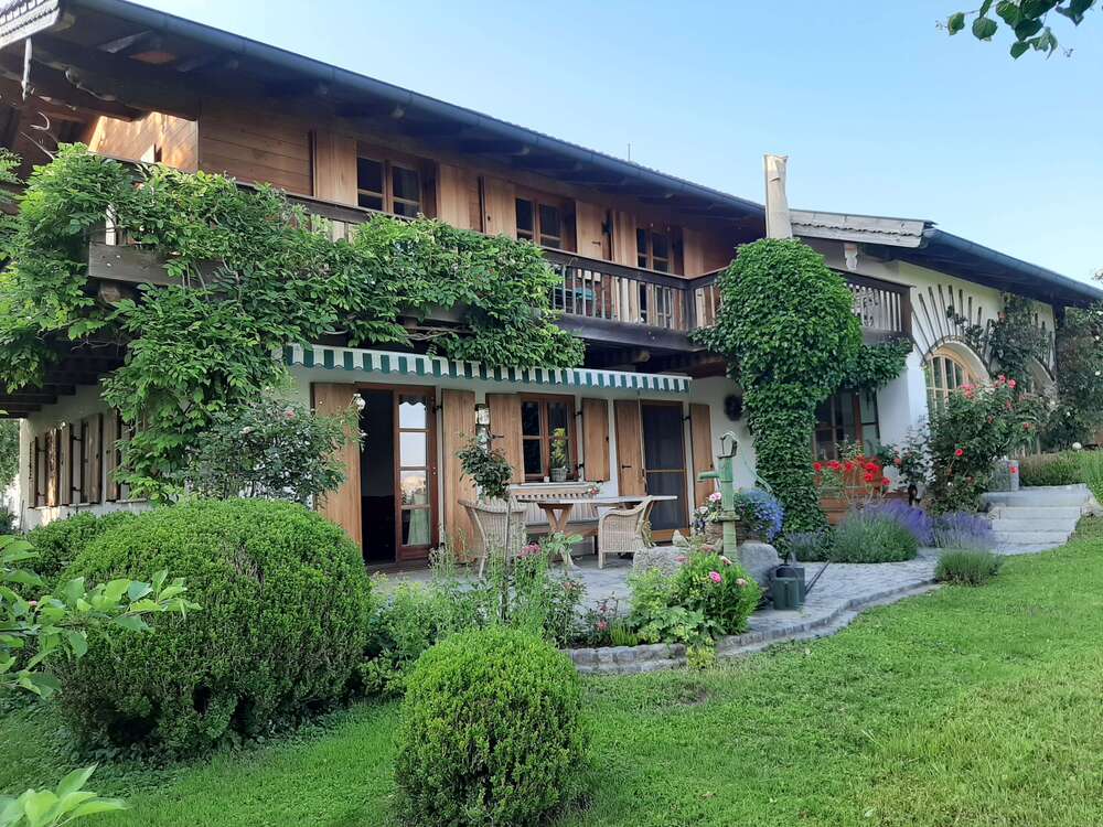 Thumbnail-Wohnung zum Mieten in Chieming 1.800,00 € 110 m²