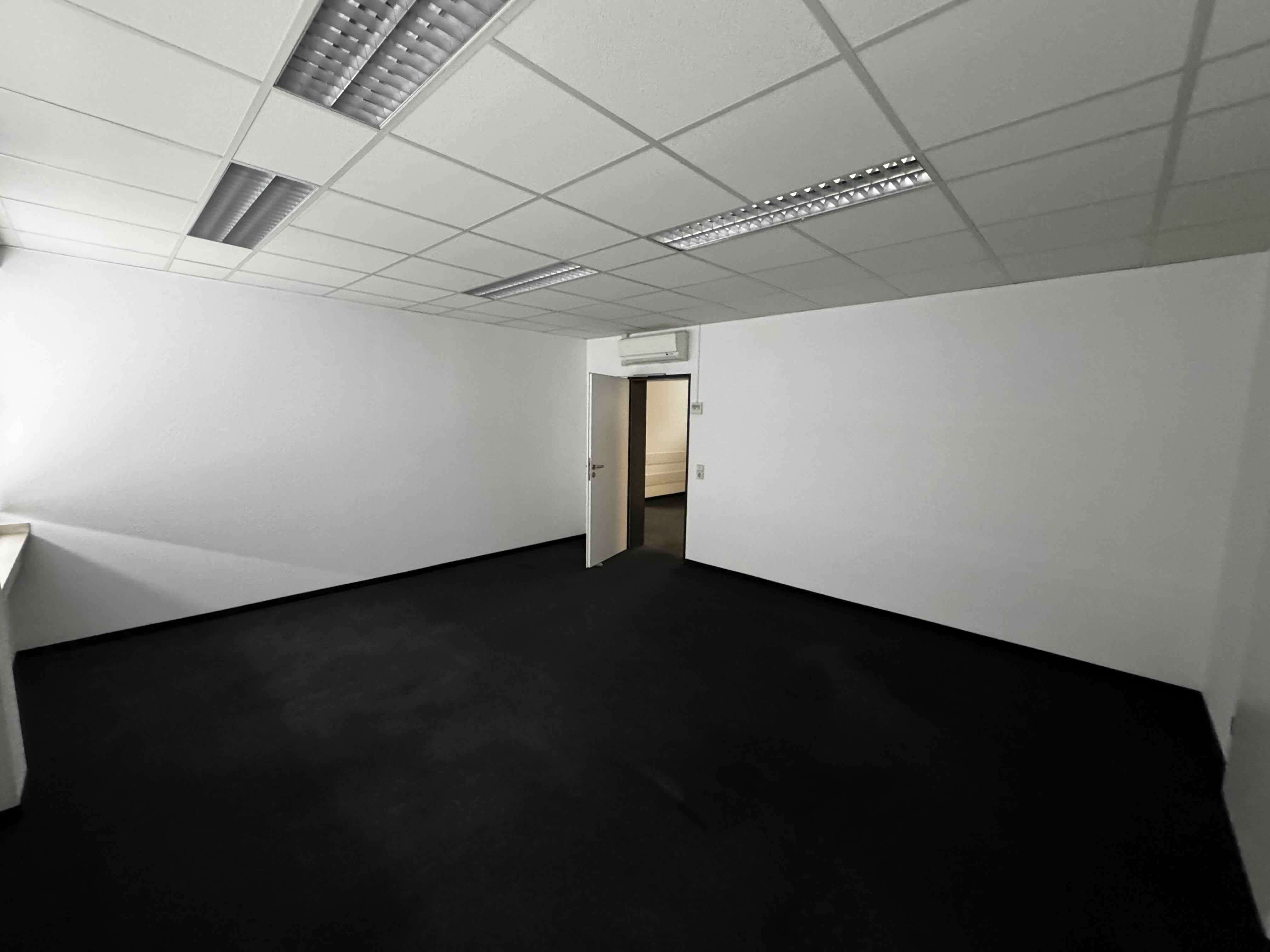 Thumbnail-Büro in Düsseldorf 7.950,00 € 1055 m²