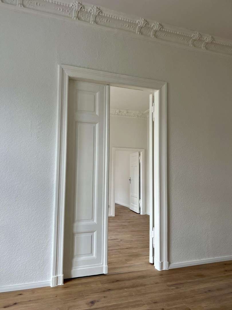 Thumbnail-Wohnung zum Mieten in Magdeburg 910,00 € 92 m²