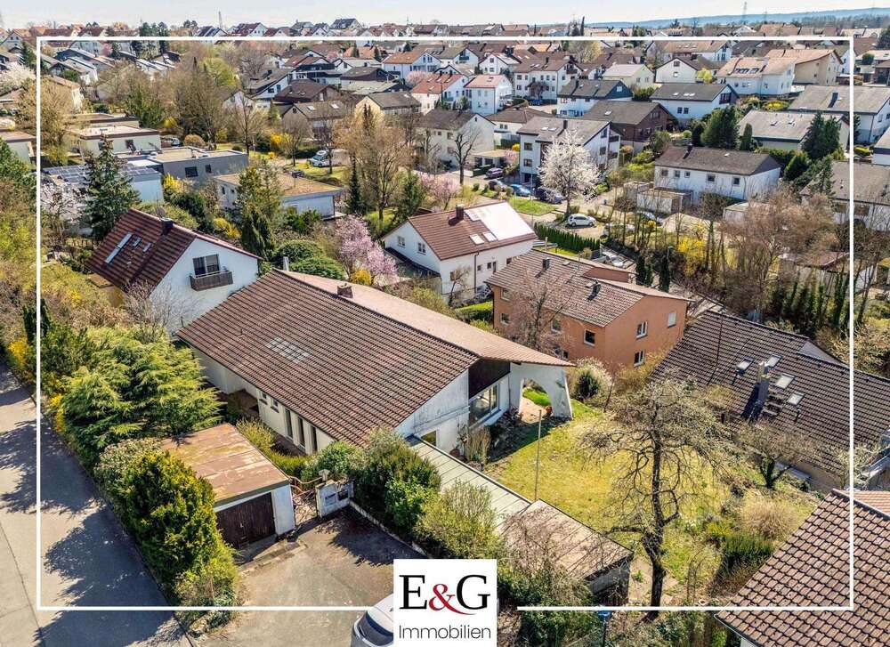 Thumbnail-Haus zum Kaufen in Schwieberdingen 920.000,00 € 223.82 m²