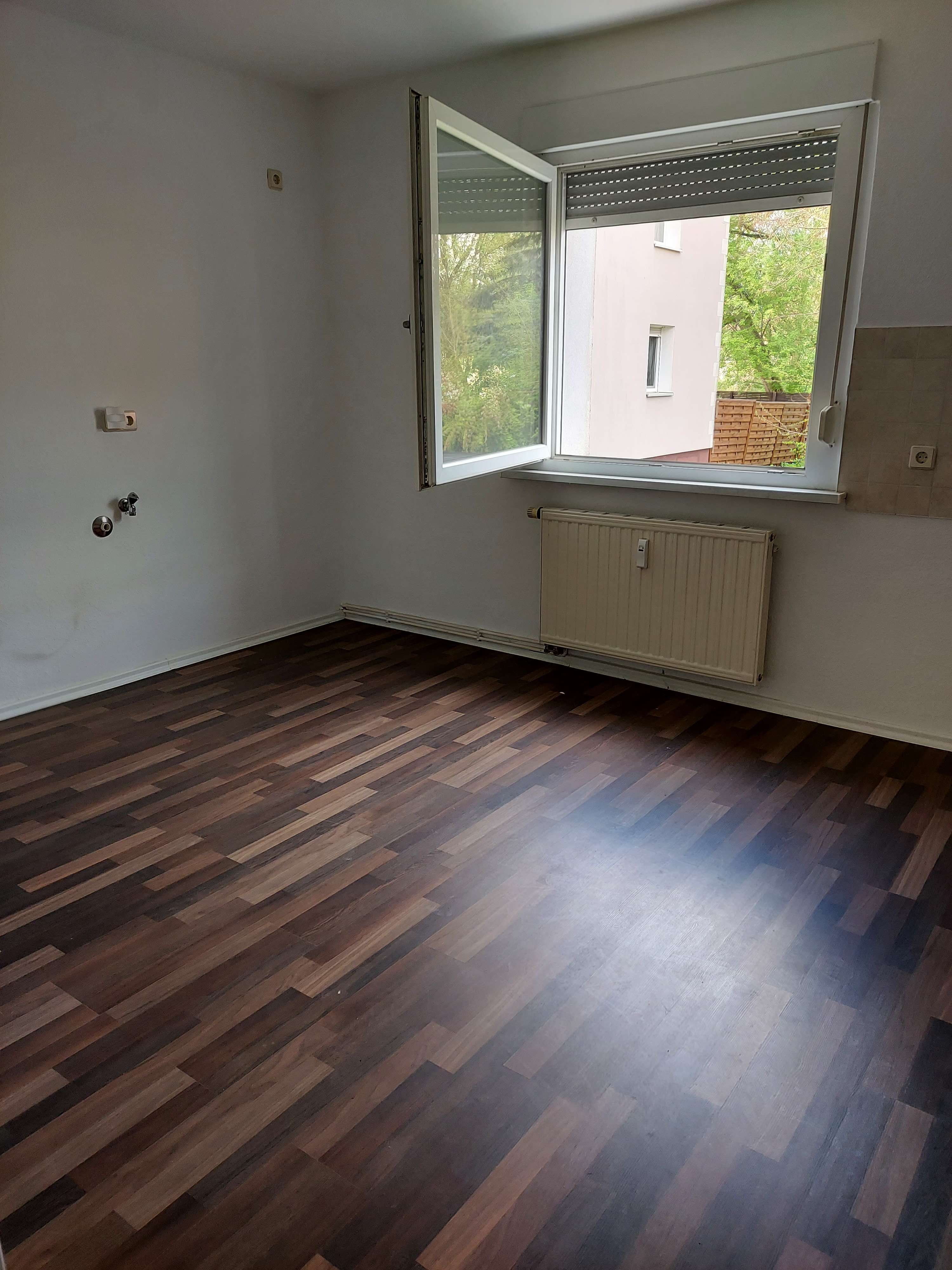 Thumbnail-Wohnung zum Mieten in Bitterfeld-Wolfen 312,00 € 52 m²