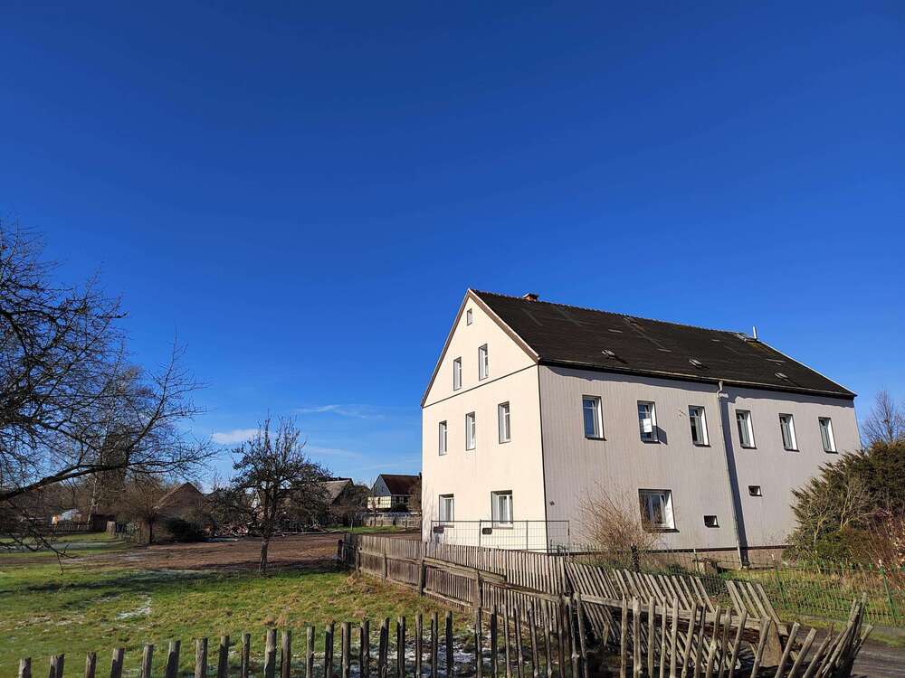Thumbnail-Haus zum Kaufen in Zwickau 149.000,00 € 230 m²