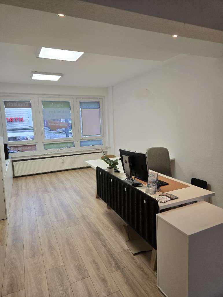 Thumbnail-Büro in Düsseldorf 699,00 € 38 m²