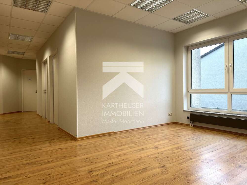Thumbnail-Büro in Velbert 1.545,00 € 134 m²