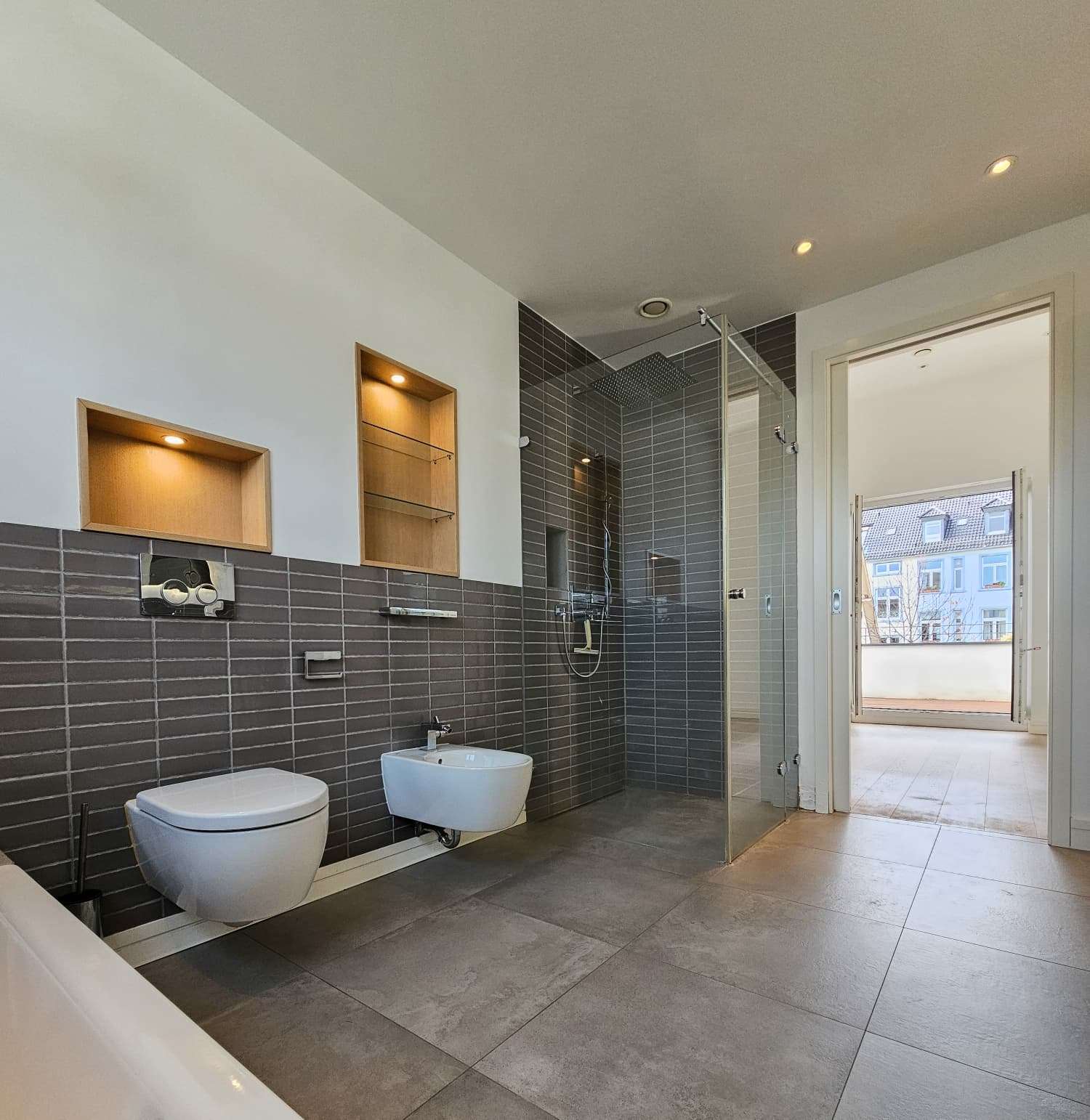 Thumbnail-Haus zum Kaufen in Frankfurt 2.050.000,00 € 225 m²