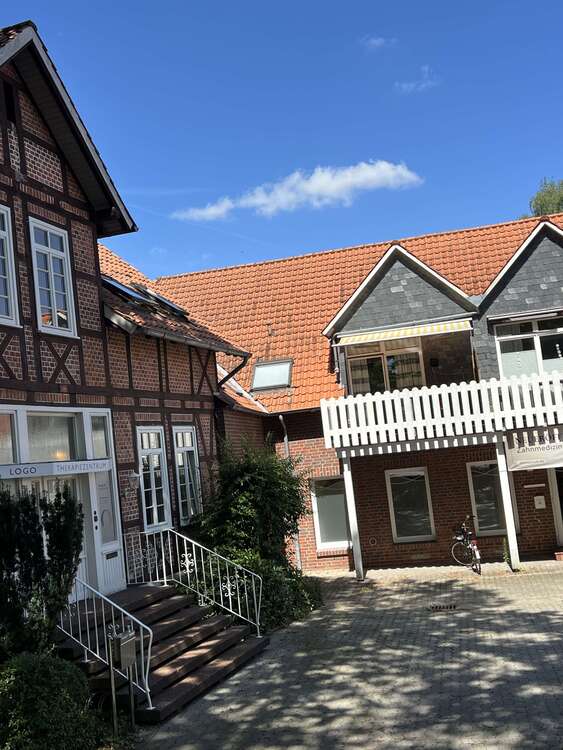 Thumbnail-Wohnung zum Mieten in Isernhagen 1.595,00 € 145 m²