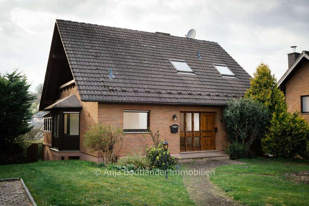 Thumbnail-Haus zum Mieten in Wachtberg 1.800,00 € 128 m²