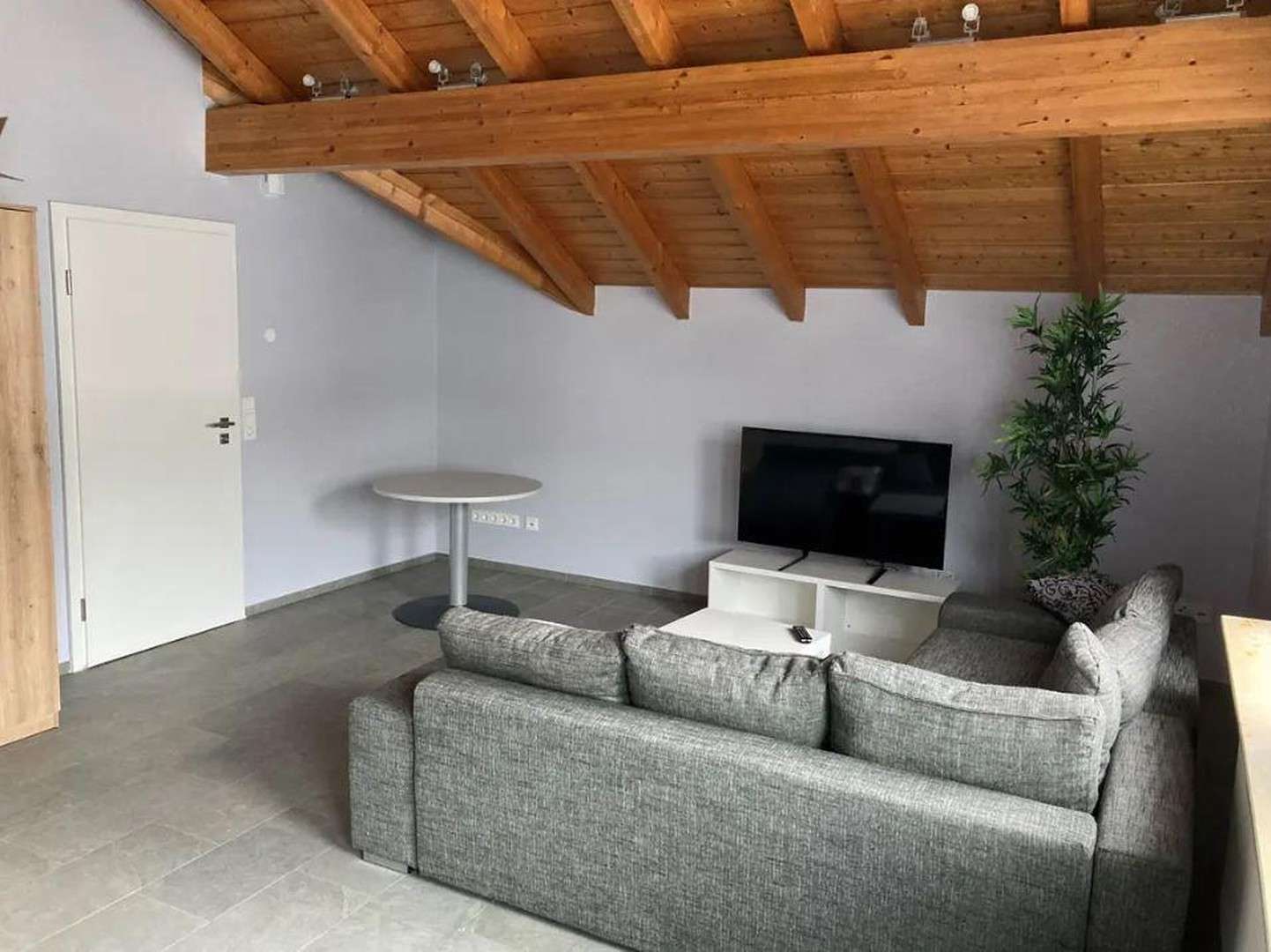 Thumbnail-Wohnung zum Mieten in Hattersheim 720,00 € 33 m²