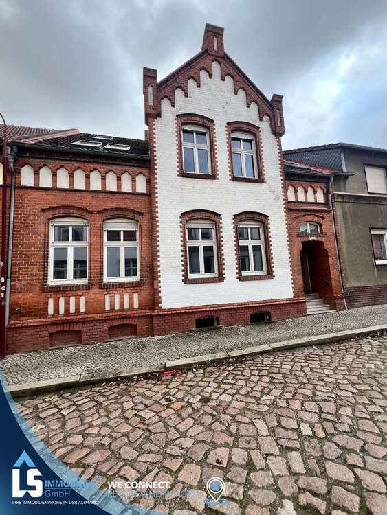 Thumbnail-Haus zum Kaufen in Tangermünde 199.000,00 € 270 m²