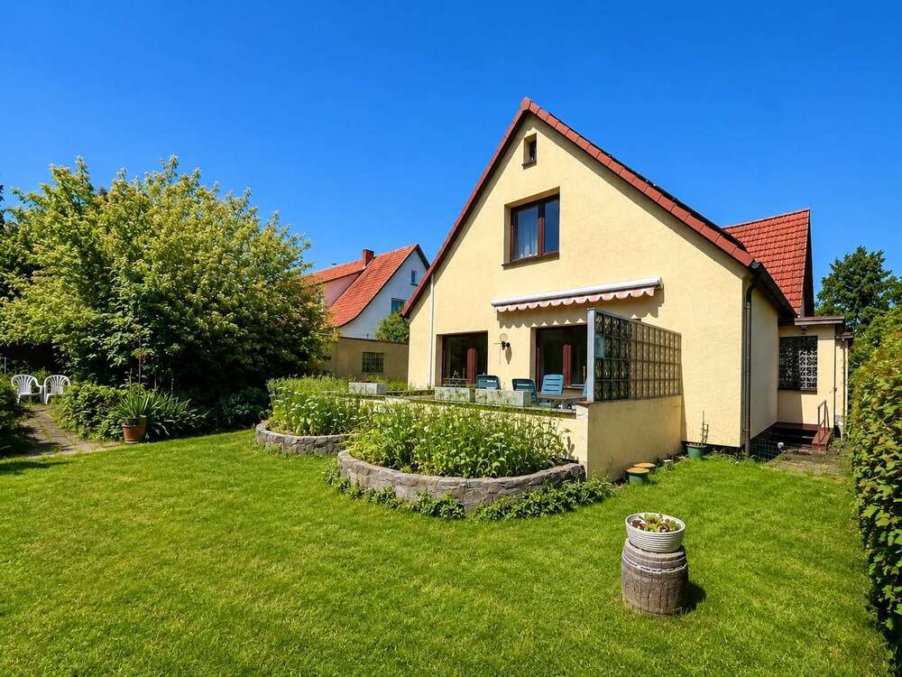 Thumbnail-Haus zum Kaufen in Hamburg 350.000,00 € 92.89 m²