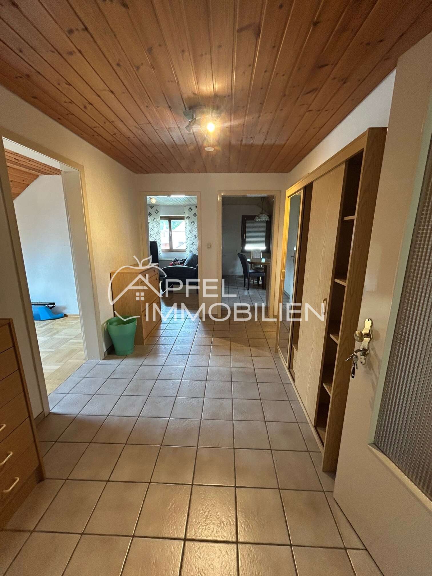 Thumbnail-Wohnung zum Kaufen in Dettingen an der Erms 175.000,00 € 65 m²