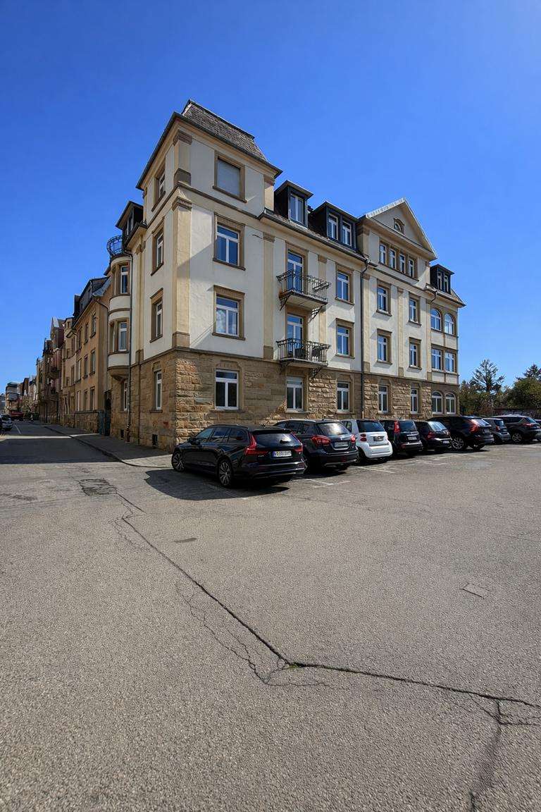 Thumbnail-Wohnung zum Mieten in Karlsruhe 1.350,00 € 106 m²