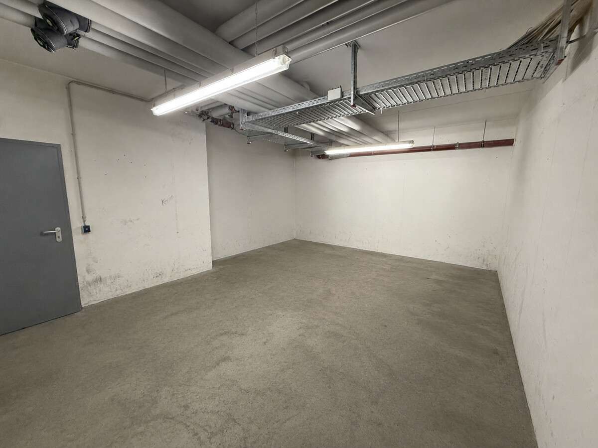 Thumbnail-Halle in Erding 190,00 € 31.5 m²