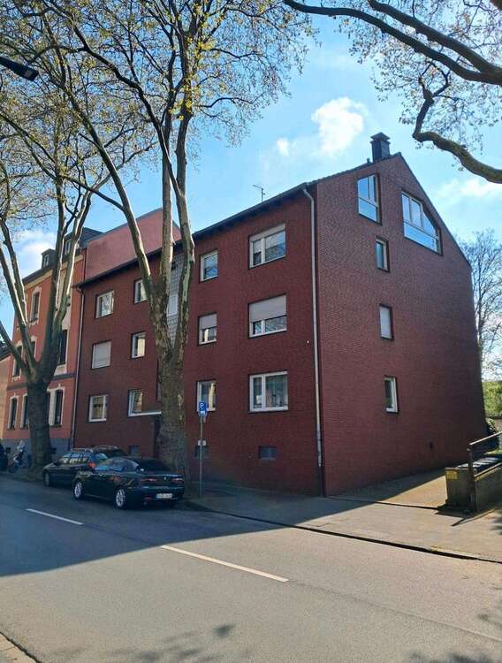 Thumbnail-Wohnung zum Kaufen in Duisburg 155.000,00 € 95 m²