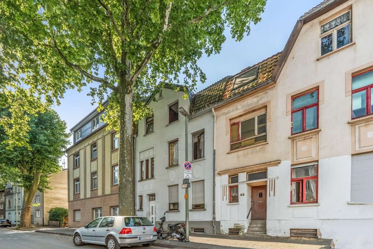 Thumbnail-Haus zum Kaufen in Duisburg Hamborn 249.000,00 € 249 m²