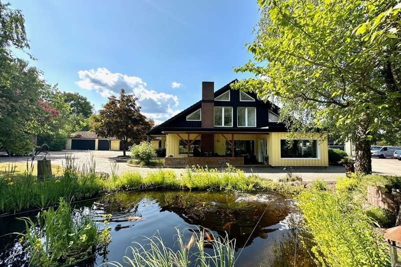 Thumbnail-Haus zum Kaufen in Wrist 900.000,00 € 255 m²