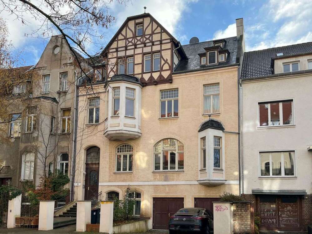 Thumbnail-Haus zum Kaufen in Halle 1.100.000,00 € 372 m²