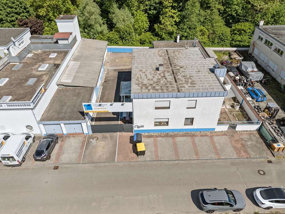 Thumbnail-Haus zum Kaufen in Neckartenzlingen 892.000,00 € 502 m²