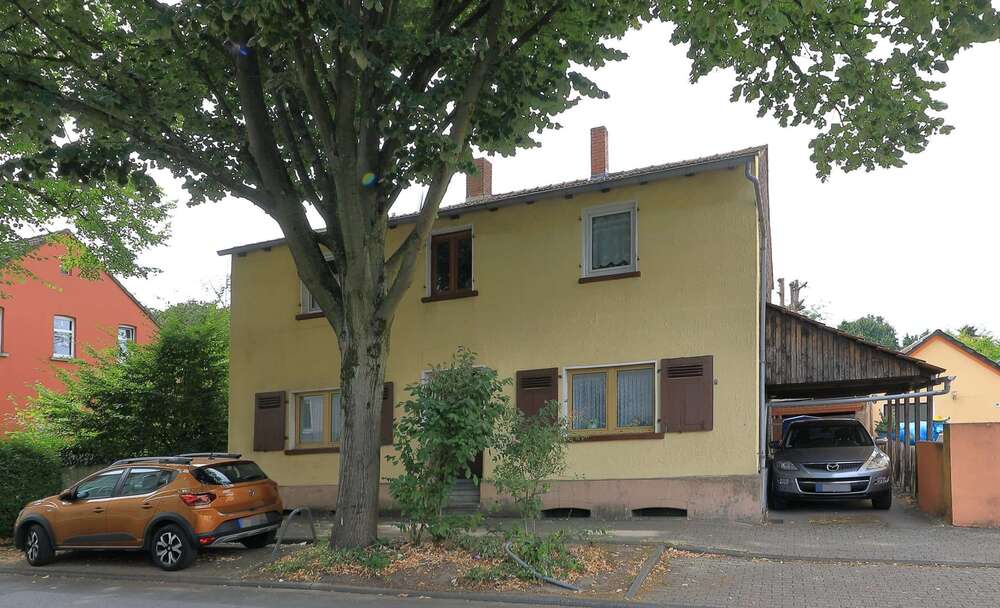 Thumbnail-Haus zum Kaufen in Essen 270.000,00 € 146.99 m²