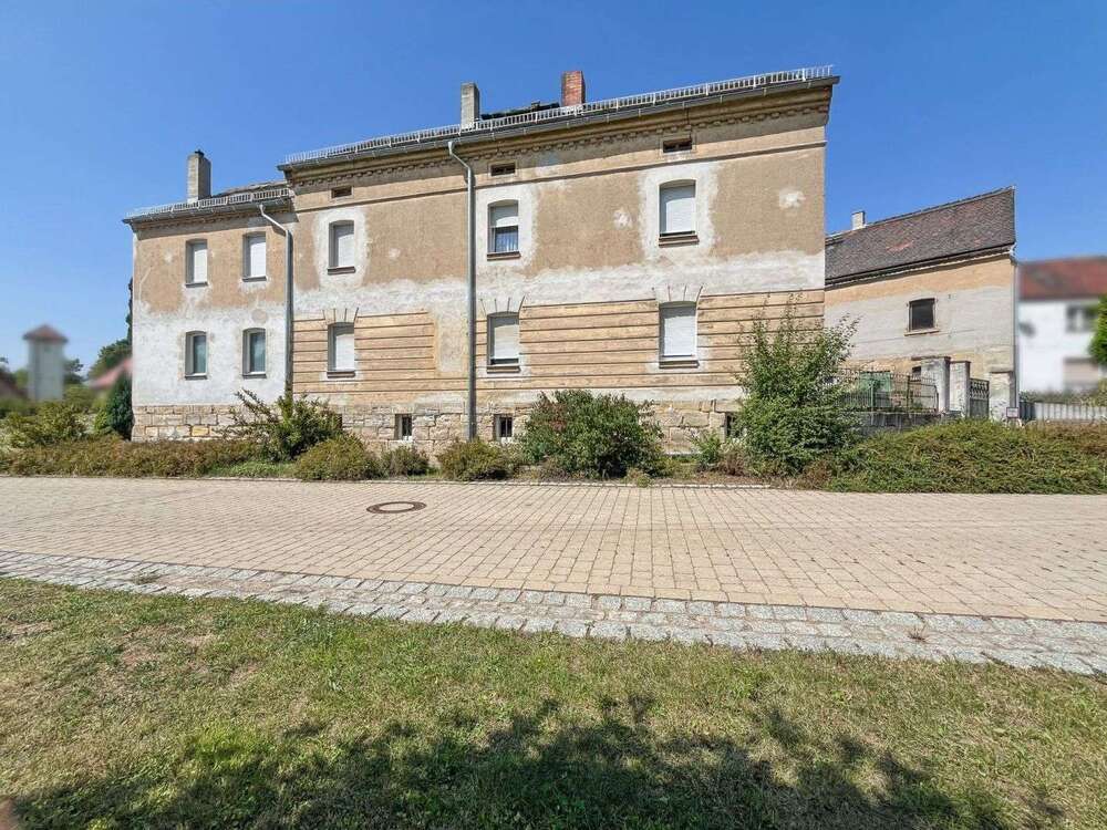 Thumbnail-Haus zum Kaufen in Hohenmölsen 88.627,00 € 153 m²