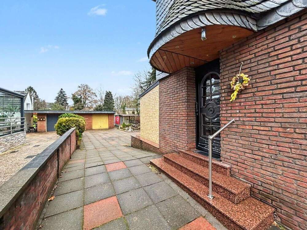 Thumbnail-Haus zum Kaufen in Duisburg 239.000,00 € 116.99 m²